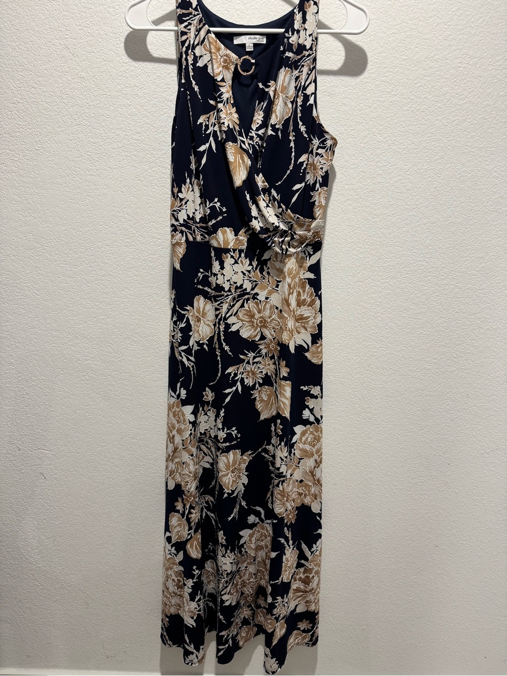 Studio One New York maxi dress size L